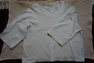 아이보리 크루넥 T셔츠 M 사이즈
