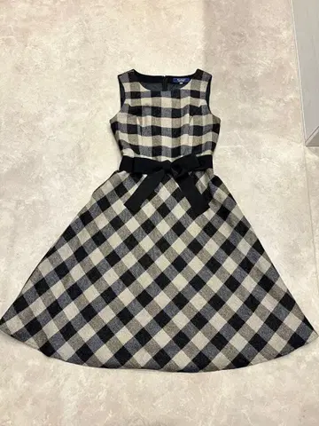 엠즈 그레이시 클래시컬한 빅 패턴 체크 오버롤 스커트