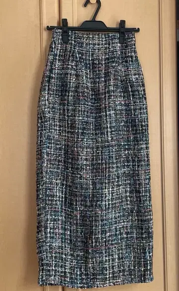 멀티 컬러 타이트 스커트