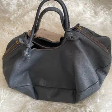 pomtata 그레이 가죽 핸드백