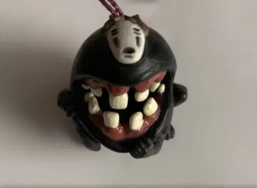 센과 치히로의 행방불명 카오나시 변신 스트랩 키링 방울 딸랑딸랑 끈장식