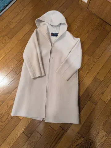 후드 부착 그레이 롱 코트