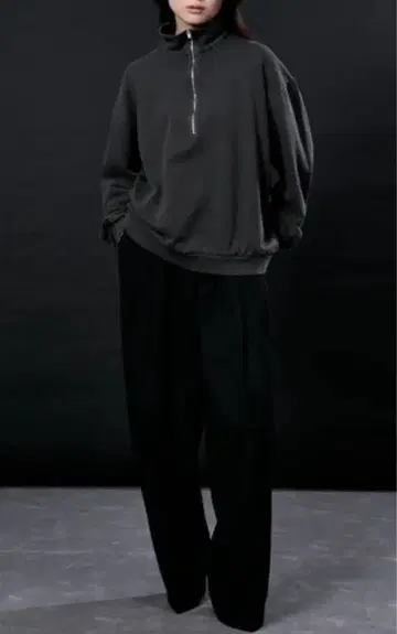 [ Work of kendai for M ] HALFZIP SWEAT