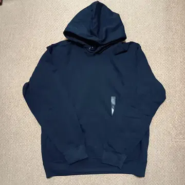 새상품 유니클로 블랙 후드티 택 포함 현행 모델