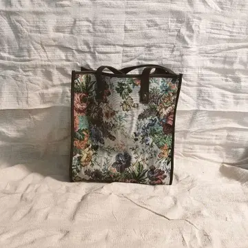 꽃무늬 고블랑 직조 토트백