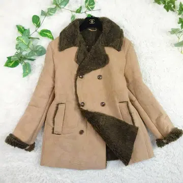 새상품급 베티 붑 무스탕 피 코트 A라인 여배우 옷깃 L