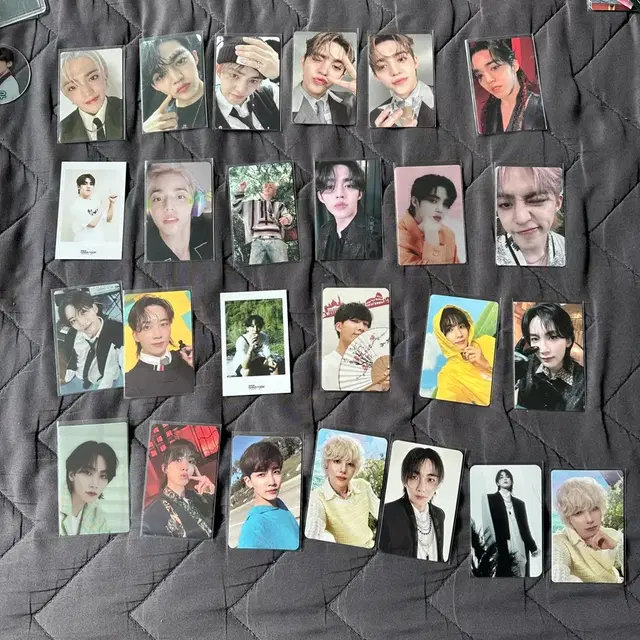 세븐틴 포카 일괄 판매합니다. 원우 호시  포카 많아요.