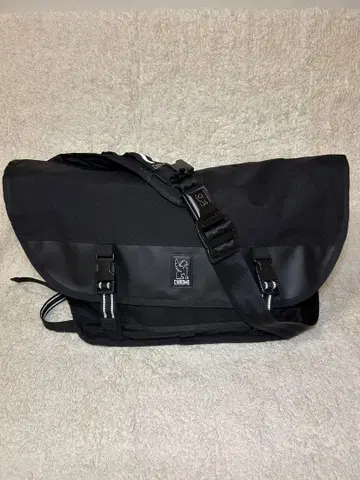 CHROME 메신저 백 자전거 숄더백 블랙