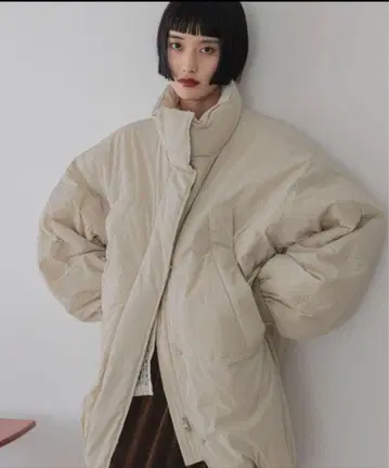 LOWRYS FARM 몬스터 코트 아이보리