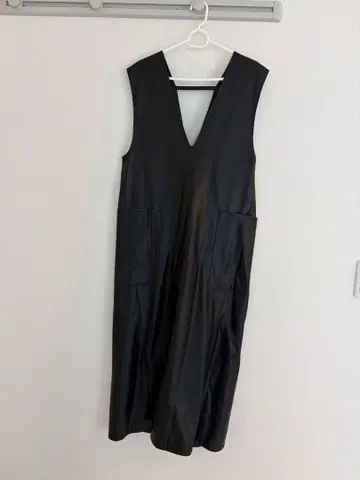 Ray BEAMS 슬리브리스 블랙 원피스/가죽 원피스