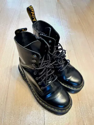 Dr. Martens Jadon8 26cm