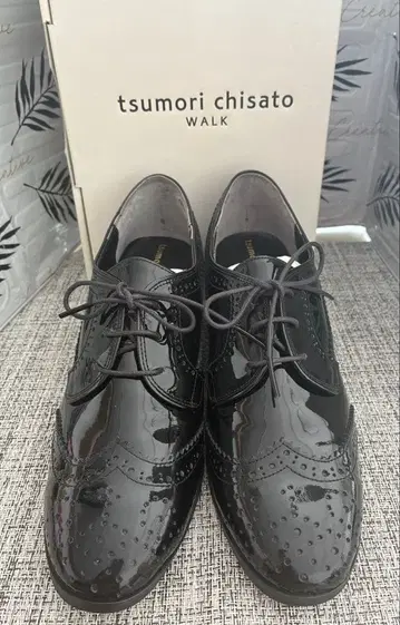 츠모리 치사토 블랙 레이스업 슈즈 23