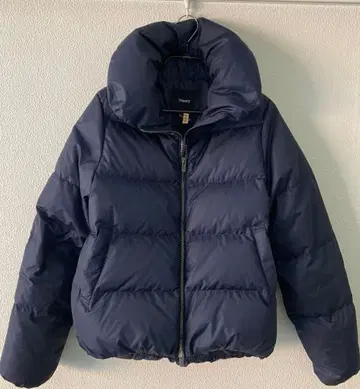 Theory 네이비 다운 자켓