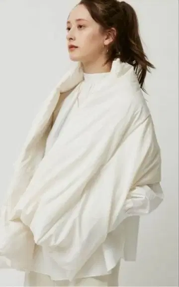 Babylon 다운 케이프