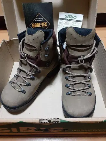 SIRIO GORE-TEX 등산화 24.0cm 브라운