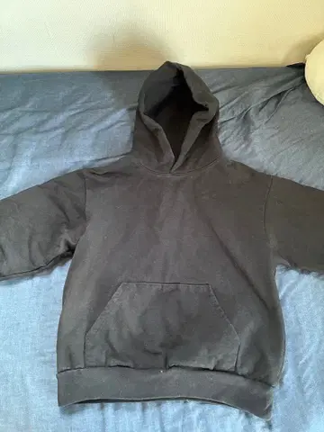 블랙 후드 부착 후드티 사이즈 14