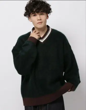 니코앤드 부클레 옷깃 라인 니트 V넥 풀오버 택 포함 새상품