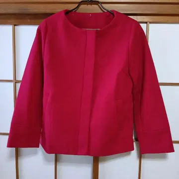 미사용 노카라 코트 빨간색 M