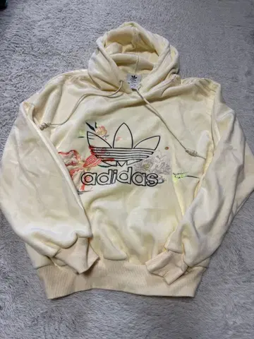 adidas 후드 부착 후드티 크림색