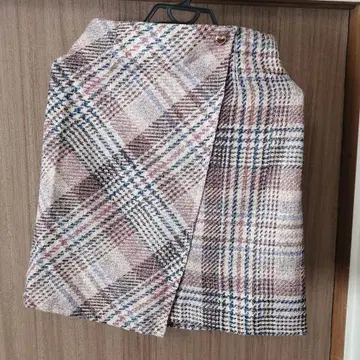 새상품급 윌 셀렉션 체크 무늬 스커트