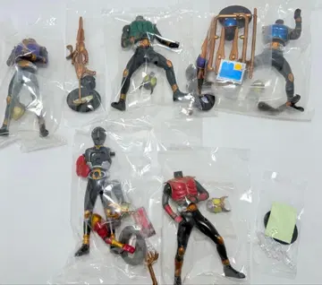 더 가면라이더 쿠우가 4종 세트와 가면라이더 아기토 프레임 폼 [DX