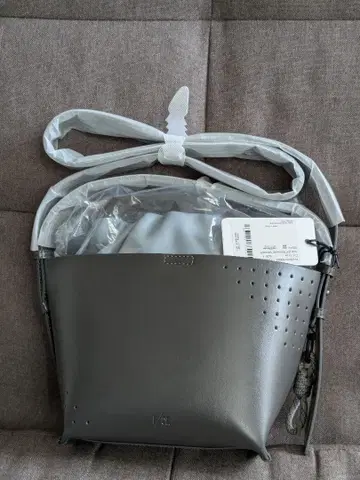 미사용 새상품 F/CE. 에프씨이 테크 가죽 숄더백