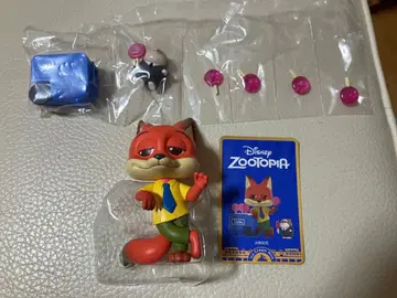 주토피아 닉 와일드 피규어