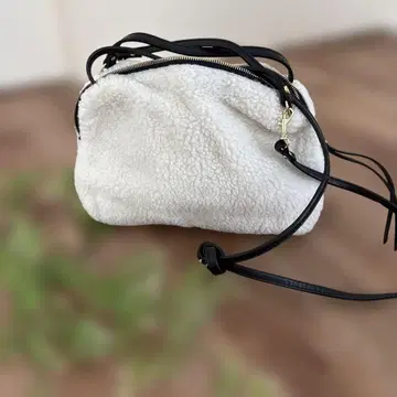 컨디션 최상 GIANNI CHIARINI 숄더백 화이트