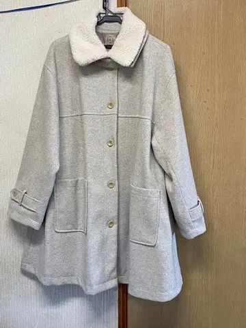 Sumansa Mos2 아이보리 코트 사이즈 F