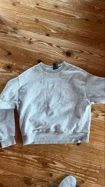 adidas 그레이 트레이닝복