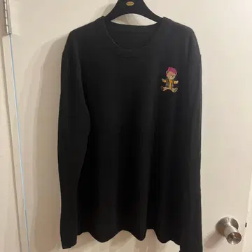 루시안 펑크풍 곰 자수 블랙 니트 남성용 스웨터