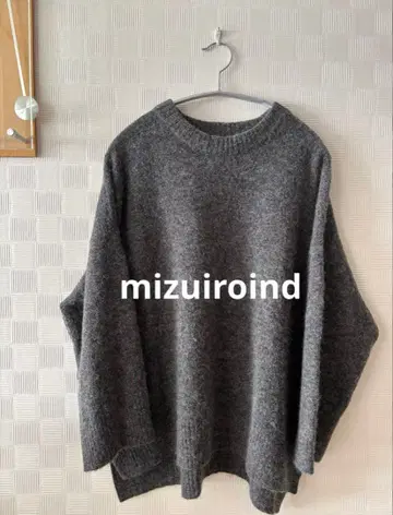 미즈이로 인드 크루넥 알파카 울 사이드 슬릿 니트 그레이 새상품급
