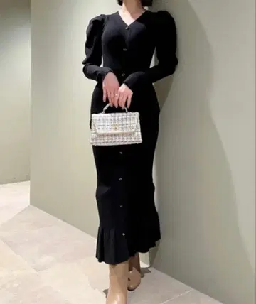 SNIDEL 스나이델 프론트 버튼 니트 원피스 블랙