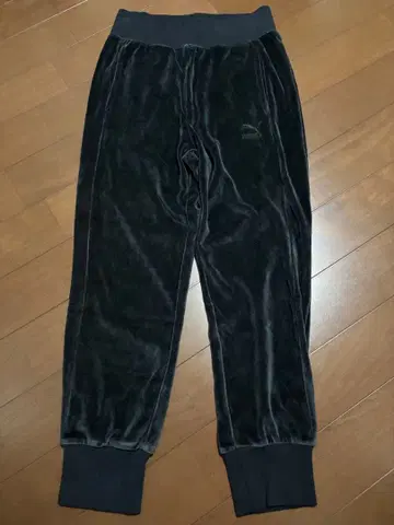 PUMA 여성용 벨로아 조거 팬츠 M 사이즈 블랙 그레이