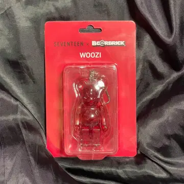 SEVENTEEN BE@RBRICK 100% 우지 베어브릭 미개봉