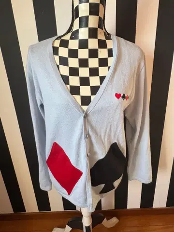 MILKBOY 밀크보이 라이트 블루 카드놀이 자수 가디건