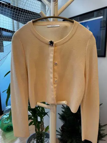 크림색 니트 가디건 사이즈 38