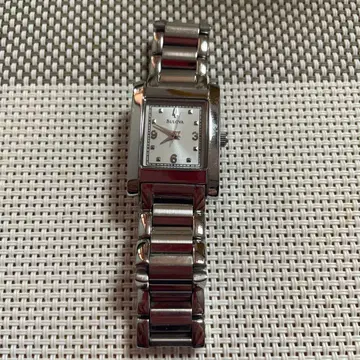 Bulova 실버 손목시계 쿼츠