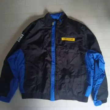 던롭 윈터 맥스 점퍼 사이즈 XL 미사용품입니다.