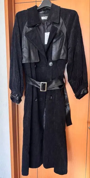 EVRIS 트렌치코트 스웨이드 가죽 블랙