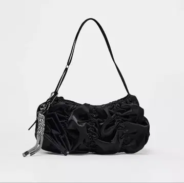 ZARA 멀티 개더 바게트 백