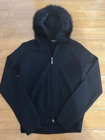 INDIVI 블랙 후드 부착 후드티 사이즈 38