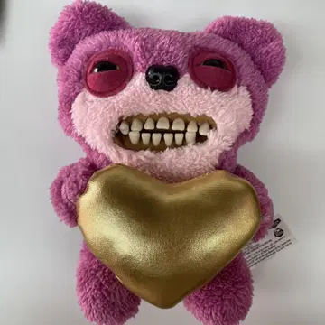 핑크 하트 달린 봉제 인형 파글라