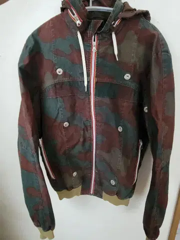 GOLD BUNNY 카모플라쥬 후드 부착 자켓 밀리터리