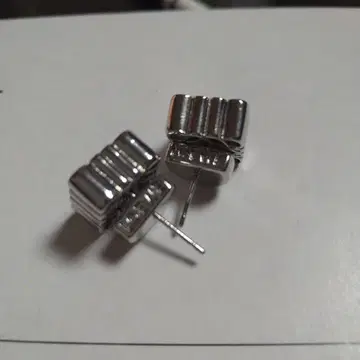 여성용 귀걸이 실버