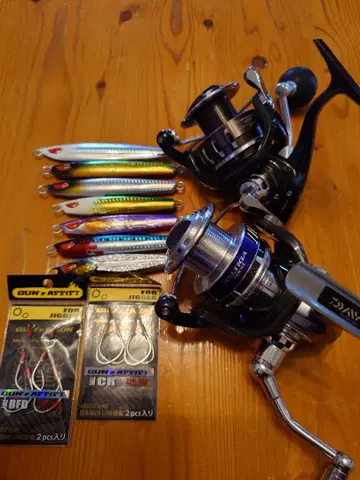 새상품급 10 솔티가4000, 16 카탈리나4000H 덤 포함 지깅