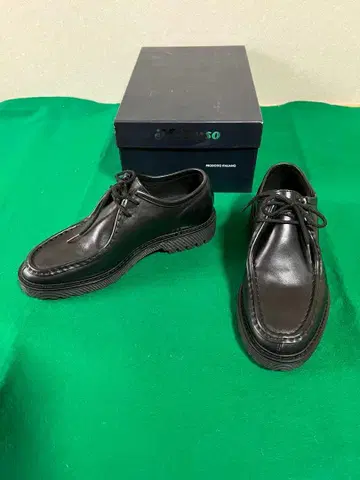 MELLUSO 블랙 가죽 티롤리안 신발