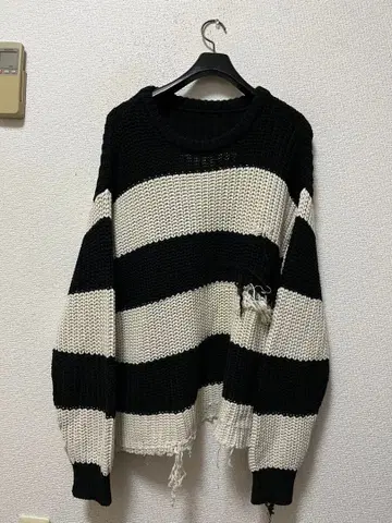 90s 그런지 데미지 가공 오버 사이즈 보더 니트 블랙 x 화이트 y2k