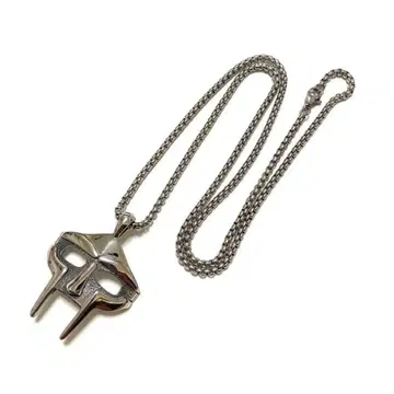 MF DOOM 목걸이