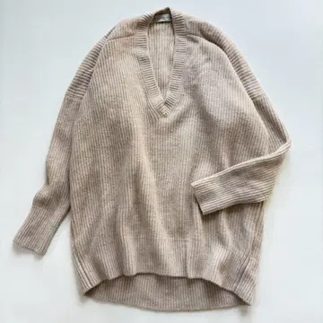 새상품급 두지엠 클라세 울 캐시미어 V넥 니트 프리 루즈핏 베이지